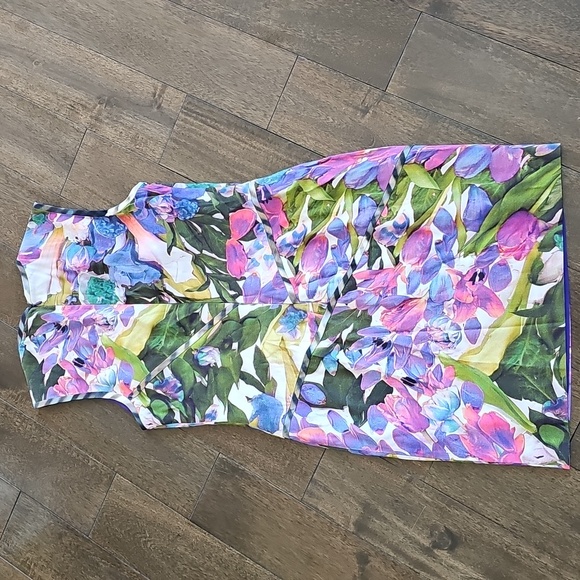 Nicole Miller Floral Utopia Sheath Dress Size 6 - Picture 7 of 9